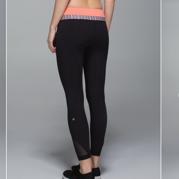 Lululemon Inspire Tight II (Mesh) Size 4 - Picture 2 of 11